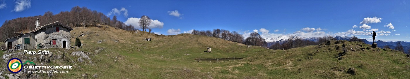 36 La bella radura prativa della Baita alta del Sornadello (1407 m).jpg